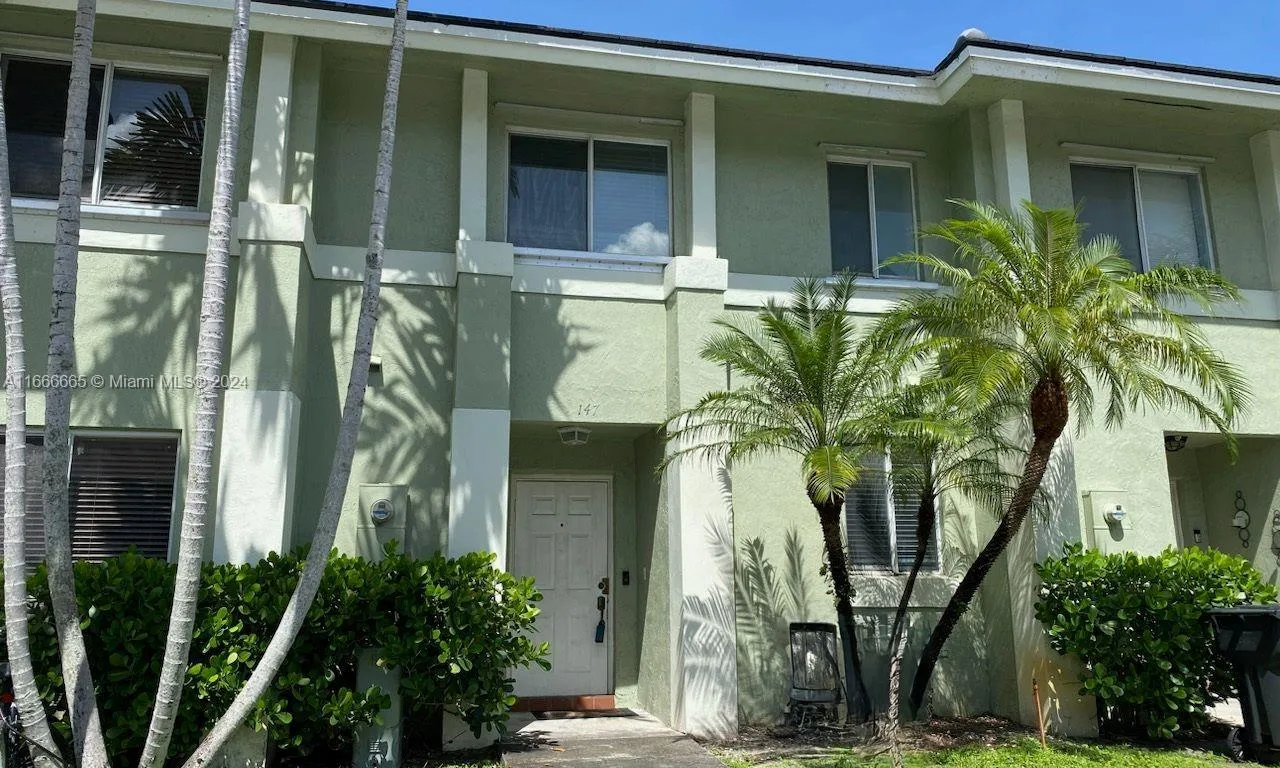 147 Hidden Ct Rd # 43, Hollywood FL 33023