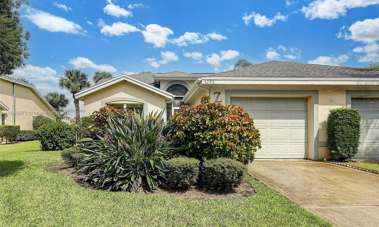 4295 Brittney Cir, Port St. Lucie FL 34952