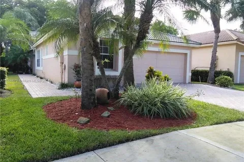 4155 Sapphire Ter, Weston FL 33331