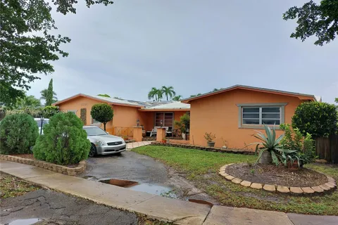 11101 NW 19th St, Pembroke Pines FL 33026