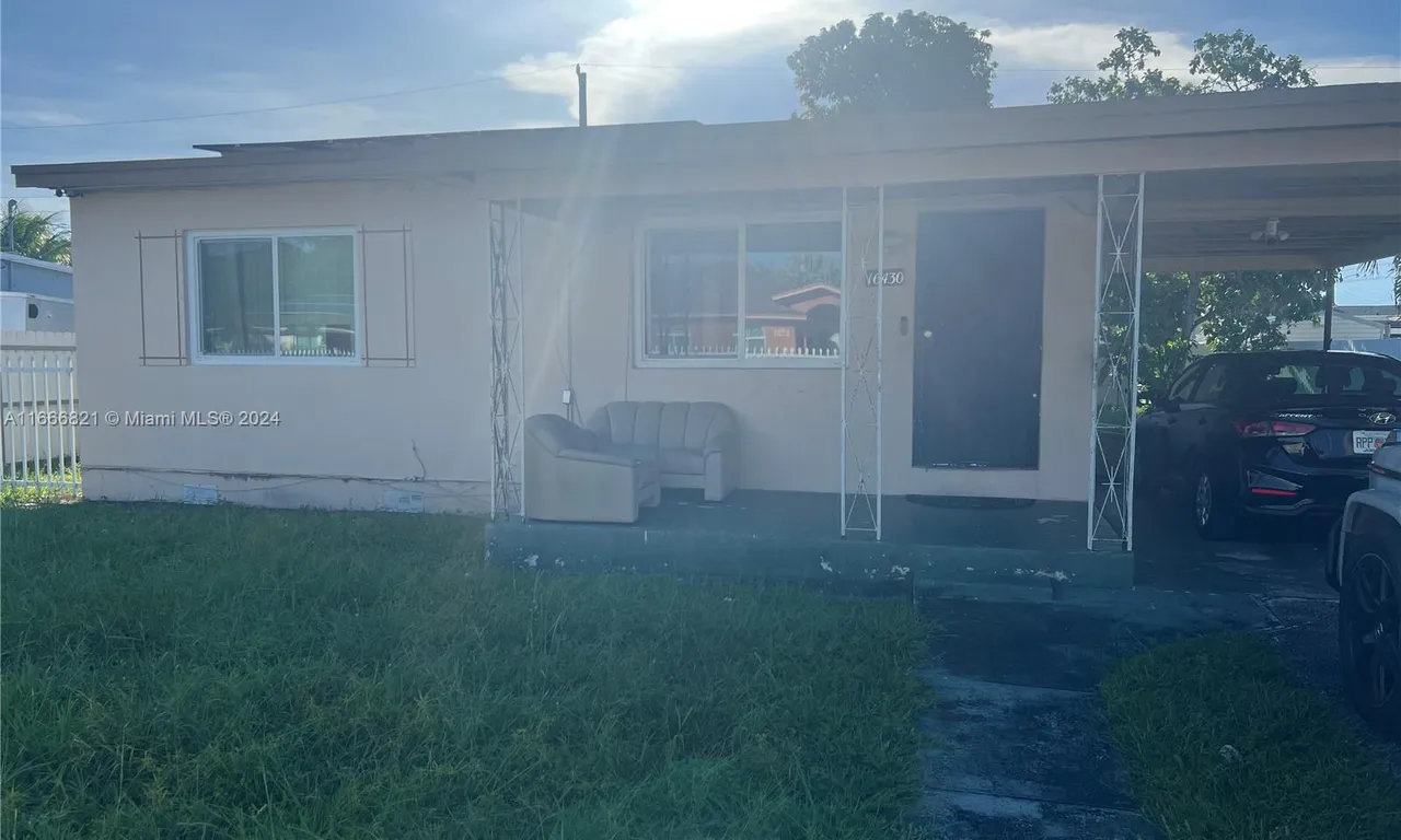 16430 NW 37th Ct, Miami Gardens FL 33054