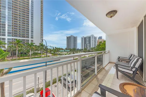 1849 S Ocean Dr # 415, Hallandale Beach FL 33009