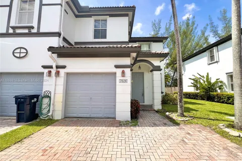 7824 NW 116th Pl, Doral FL 33178