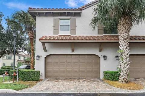 4202 Cascada Cir, Cooper City FL 33024