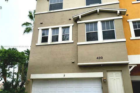 430 Amador Ln # 7, West Palm Beach FL 33401