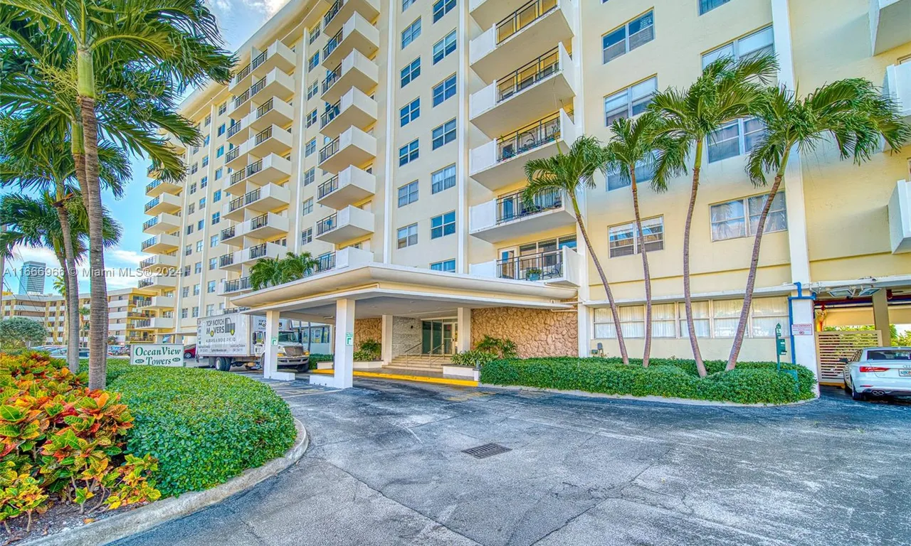 401 Golden Isles Dr # 908, Hallandale Beach FL 33009