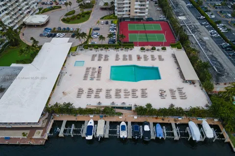 1965 S Ocean Dr # 11P, Hallandale Beach FL 33009