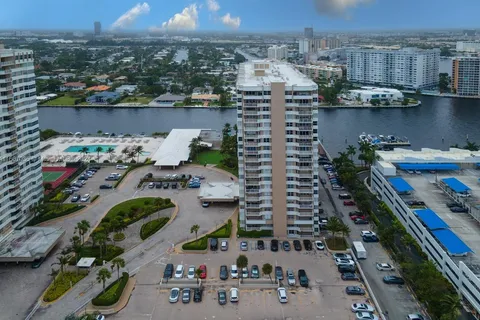 1965 S Ocean Dr # 11P, Hallandale Beach FL 33009