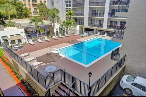 201 178th Dr # 332, Sunny Isles Beach FL 33160