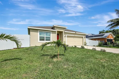 729 SW Lakehurst Dr, Port St. Lucie FL 34983