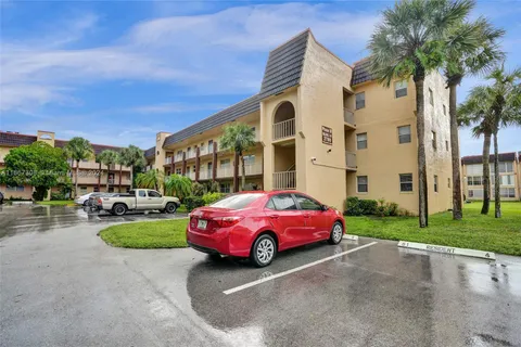 2780 N Pine Island Rd # 112, Sunrise FL 33322