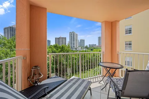 19999 E Country Club Dr # 1307, Aventura FL 33180