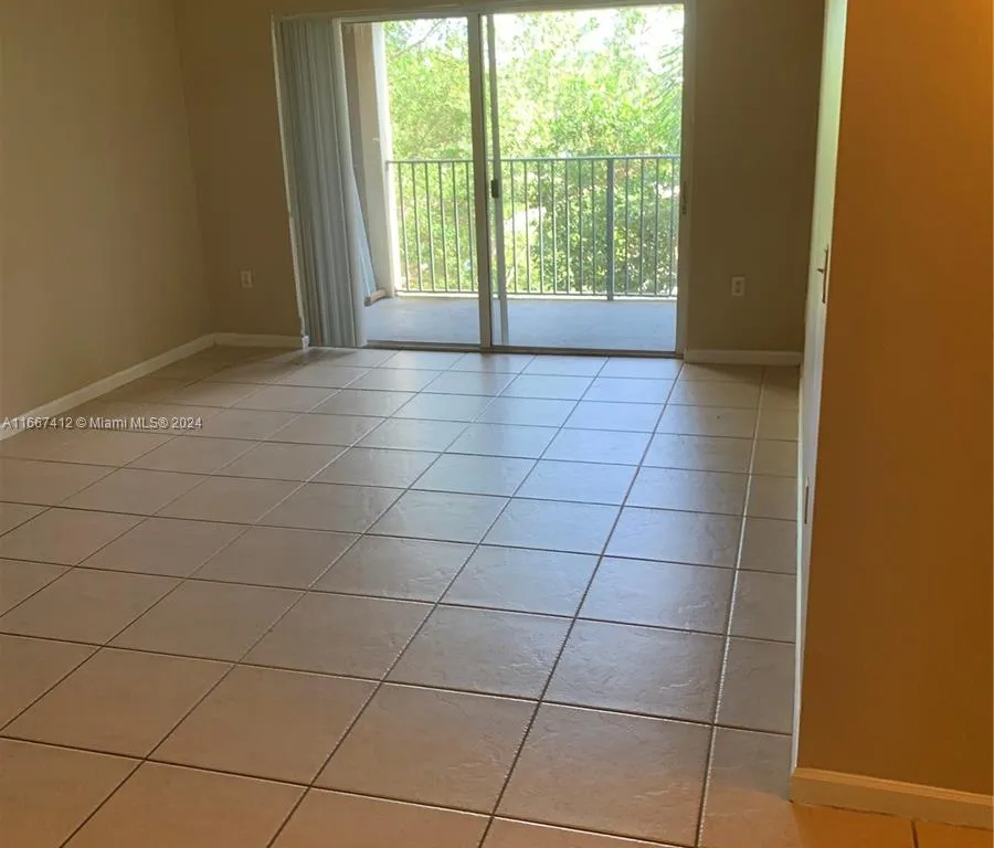 4848 N State Road 7 # 4305, Coconut Creek FL 33073