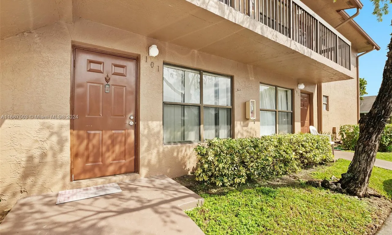 10053 Winding Lake Rd # 101, Sunrise FL 33351