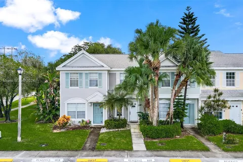 8066 Sanibel Dr # 8066, Tamarac FL 33321