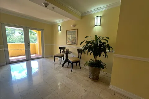 101 Sidonia Ave # 205, Coral Gables FL 33134