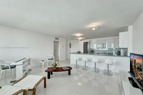 7135 Collins Ave # 1723, Miami Beach FL 33141