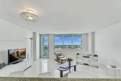 7135 Collins Ave # 1723, Miami Beach FL 33141