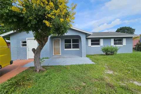 2908 Anderson Dr, Fort Pierce FL 34946