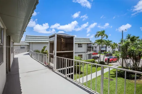 372 Flanders H # 372, Delray Beach FL 33484