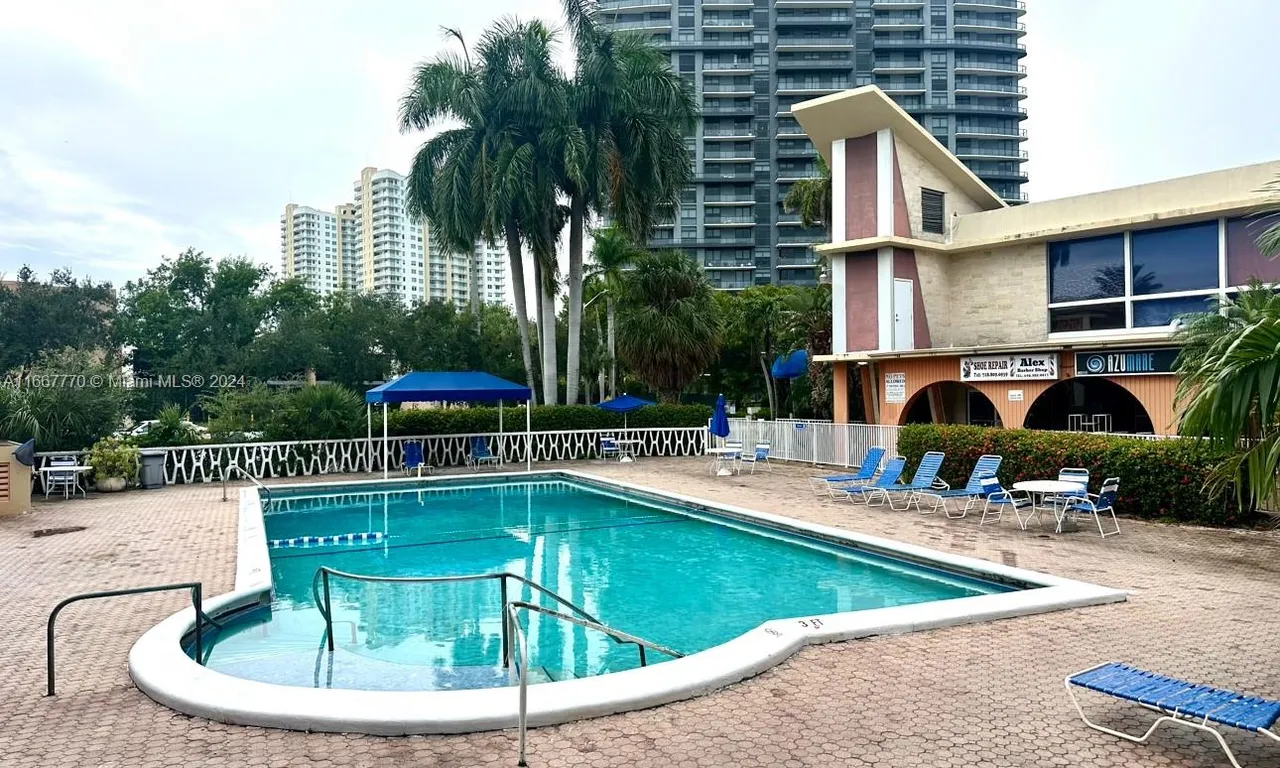 26 Diplomat Pkwy # 2325, Hallandale Beach FL 33009