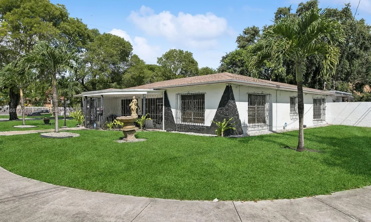 469 NW 69th St, Miami FL 33150