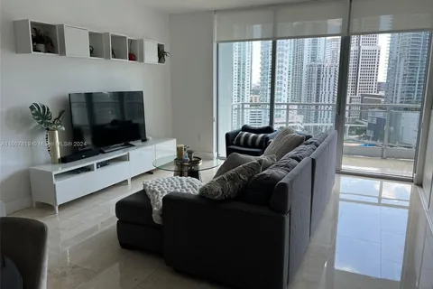 90 SW 3rd St # 2103, Miami FL 33130