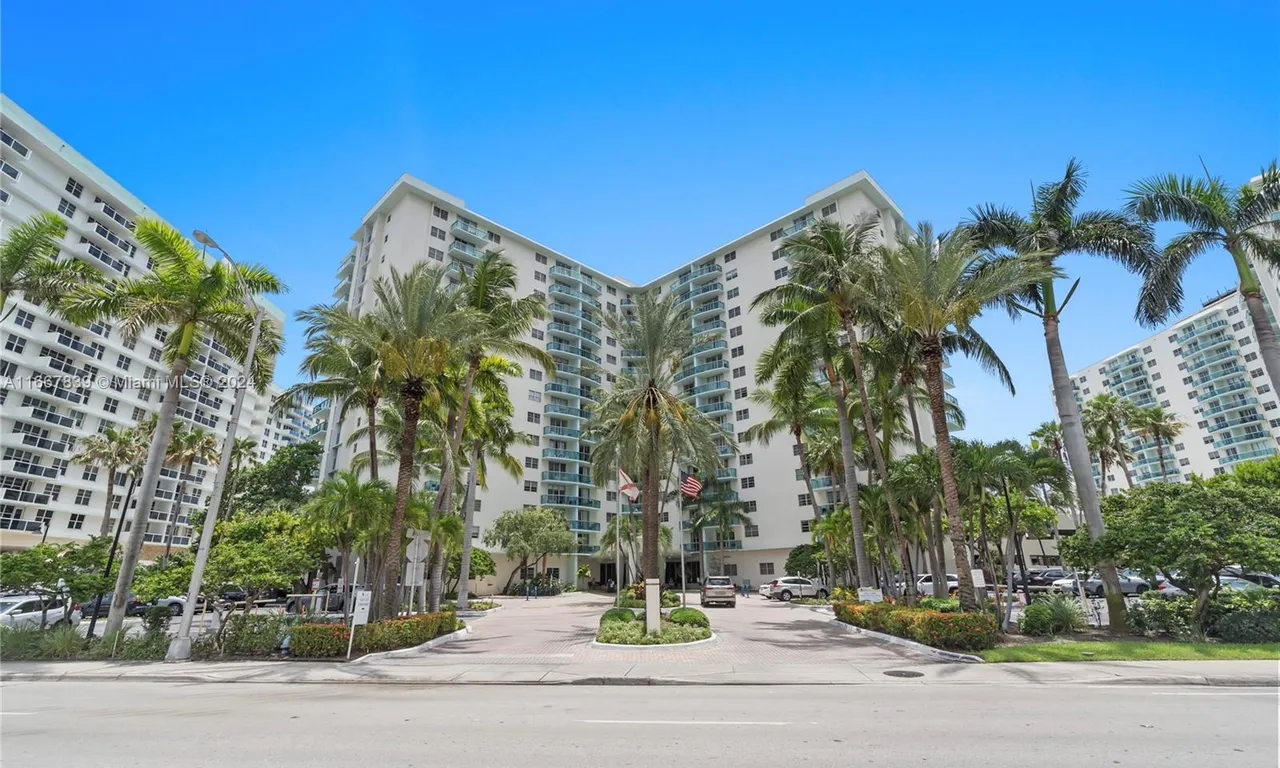 3801 S Ocean Dr # 10S, Hollywood FL 33019