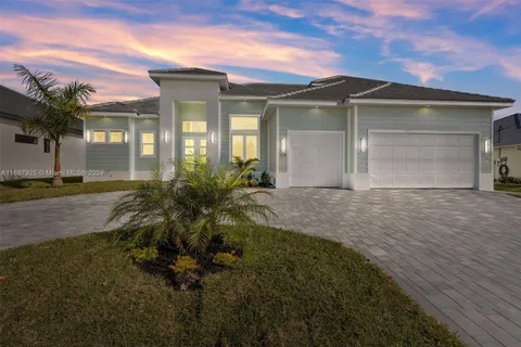 2129 Cape Coral Parkway W, Cape Coral FL 33914