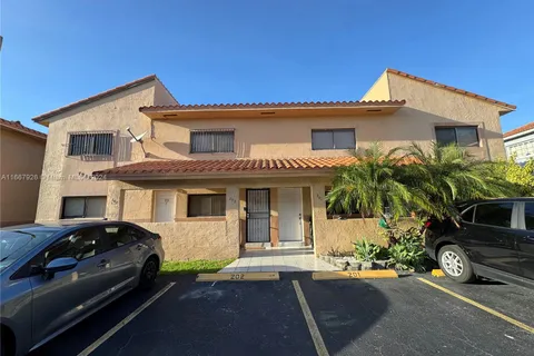 7925 W 29th Way # 201, Hialeah FL 33018