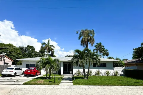 2185 NE 124th St, North Miami FL 33181