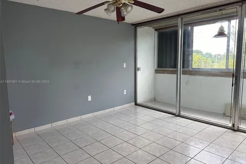 1750 W 56th St # 210, Hialeah FL 33012