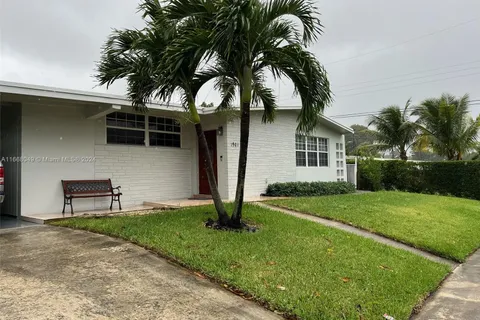 1901 Montague St, Lake Worth FL 33461