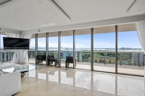 5875 Collins Ave # 1908, Miami Beach FL 33140