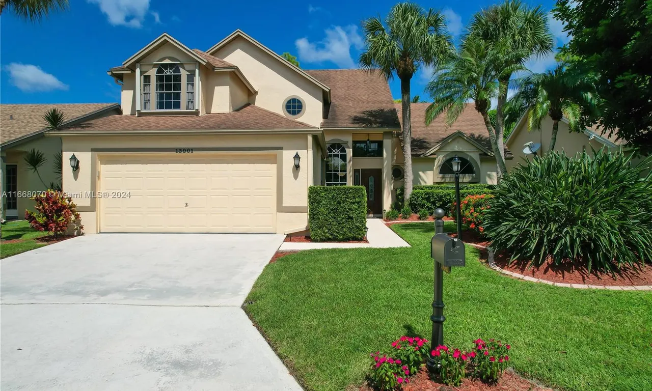 13001 Blue Lake Dr, Wellington FL 33414