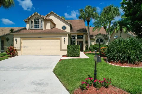 13001 Blue Lake Dr, Wellington FL 33414