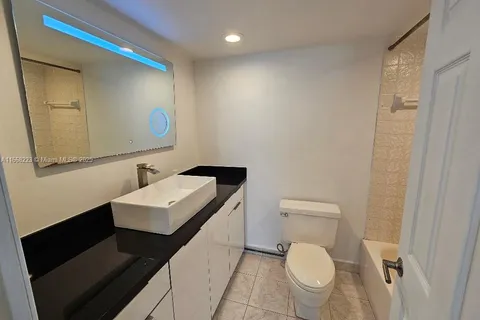 18011 Biscayne Blvd # 1401, Aventura FL 33160