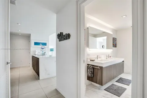 401 N Birch Rd # 813, Fort Lauderdale FL 33304