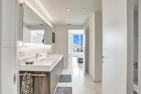 401 N Birch Rd # 813, Fort Lauderdale FL 33304