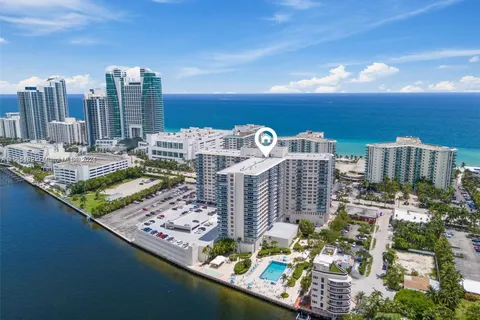 3800 S Ocean Dr # 410, Hollywood FL 33019