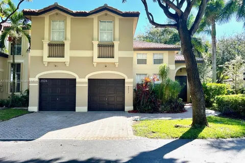 4873 NW 111th Ave, Doral FL 33178