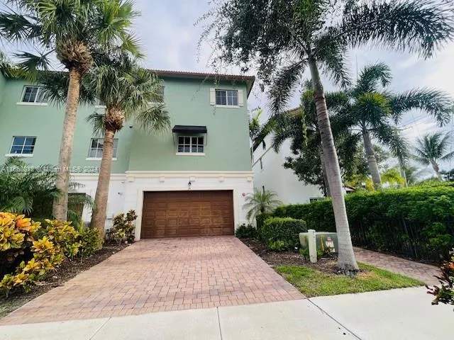 74 NW 7th St # 74, Boca Raton FL 33432