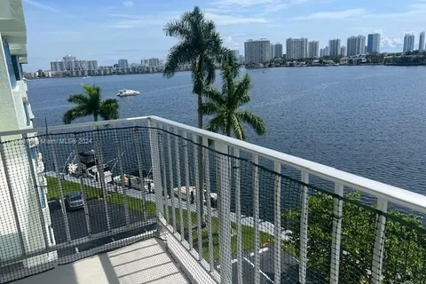 16558 NE 26th Ave # 6C, North Miami Beach FL 33160