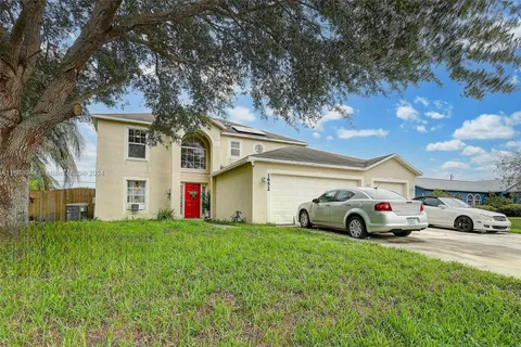 1652 SW Mcallister Ln, Port St. Lucie FL 34953