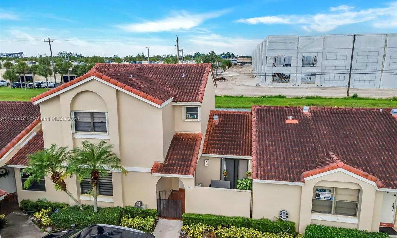 6238 NW 170th Ter, Hialeah FL 33015