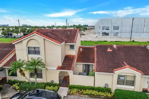 6238 NW 170th Ter, Hialeah FL 33015