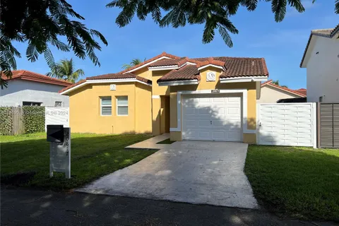 20817 SW 86th Ct, Cutler Bay FL 33189