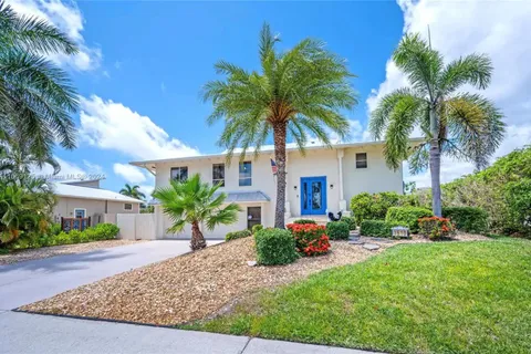 1510 Galleon Ave, Marco Island FL 34145