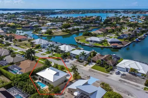 1510 Galleon Ave, Marco Island FL 34145