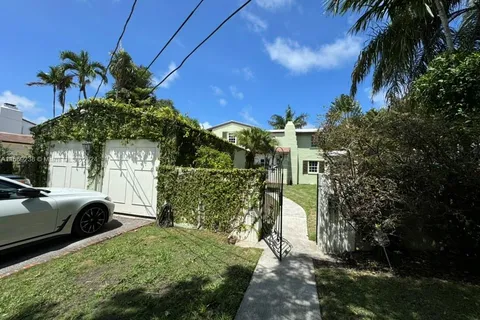 5431 Alton Rd, Miami Beach FL 33140